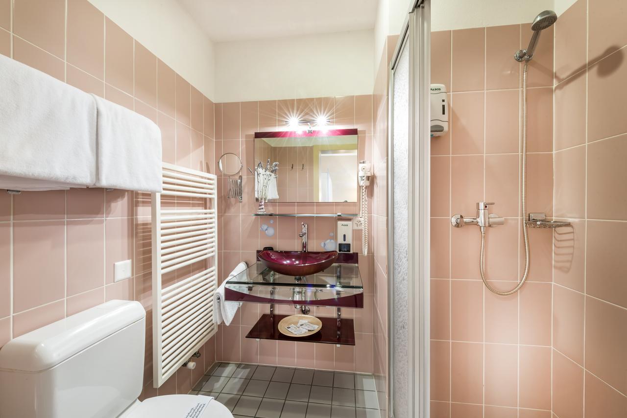 Albergo Ristorante La Palma Биссоне Экстерьер фото